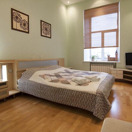Home-Hotel Apartments-Mykhailivska Kiev Luaran gambar