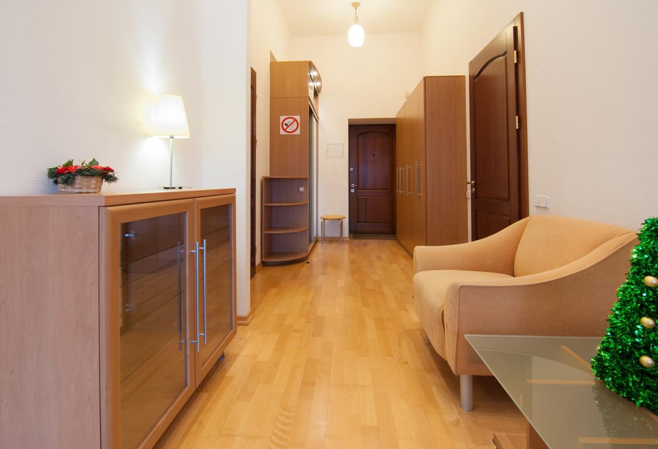 Home-Hotel Apartments-Mykhailivska Kiev Luaran gambar